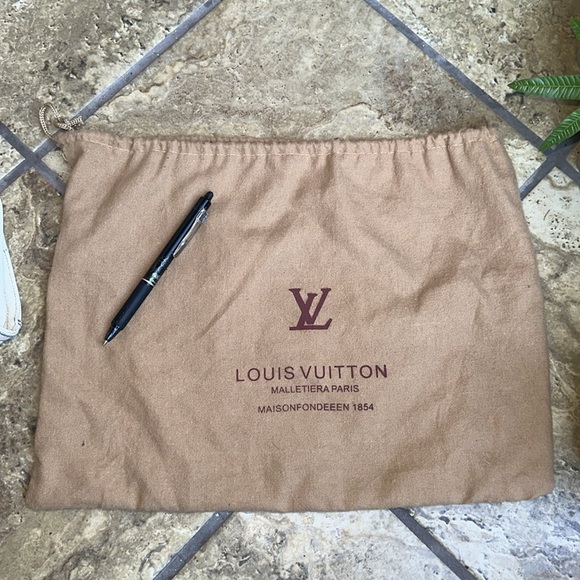 Vintage Louis Vuitton Flannel drawstring duster - Picture 5 of 5